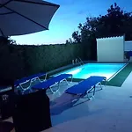 Paphos With Private Pool アパート *