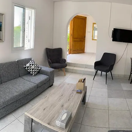 Paphos With Private Pool Apartman